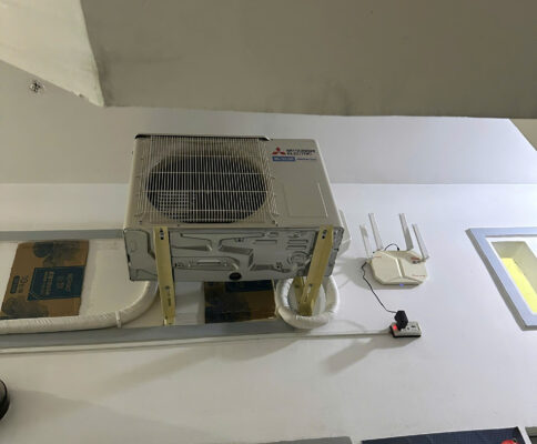 Dàn nóng máy lạnh Mitsubishi electric MUY-JA35VF sau khi được lắp cho khách